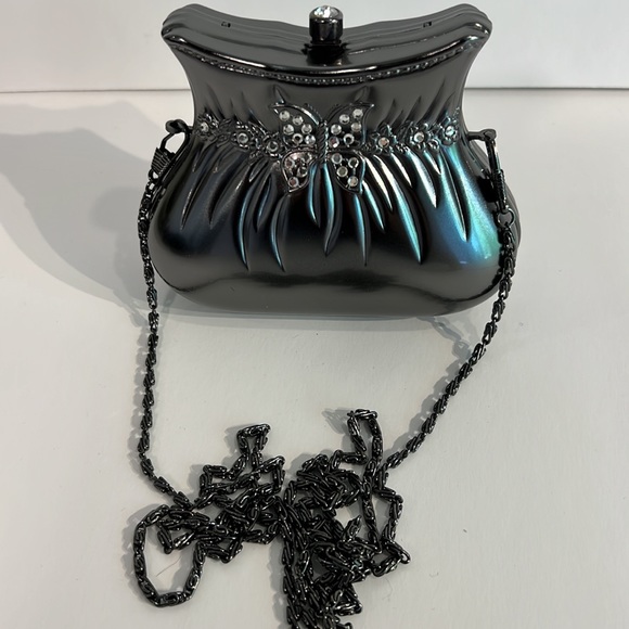 Small metal clutch with butterflies - Picture 7 of 7